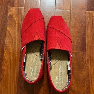 Red Toms